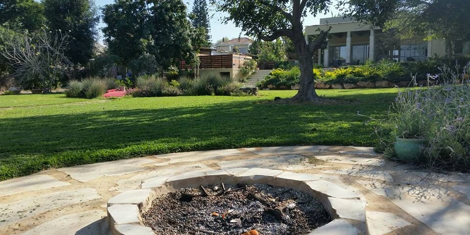 עיצוב גינות פרטיות בפרדס חנה